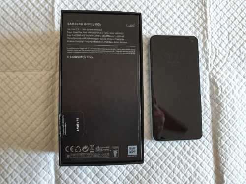 Samsung S10e 128Gb and 6Gb Ram - Prism Green - Sealed local stock -SM G970F