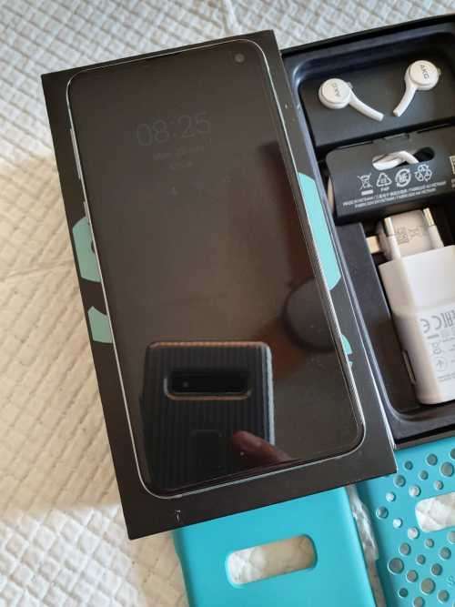 Samsung S10e 128Gb and 6Gb Ram - Prism Green - Sealed local stock -SM G970F