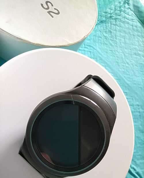 Samsung Gear S2 Smartwatch in Dark Gray