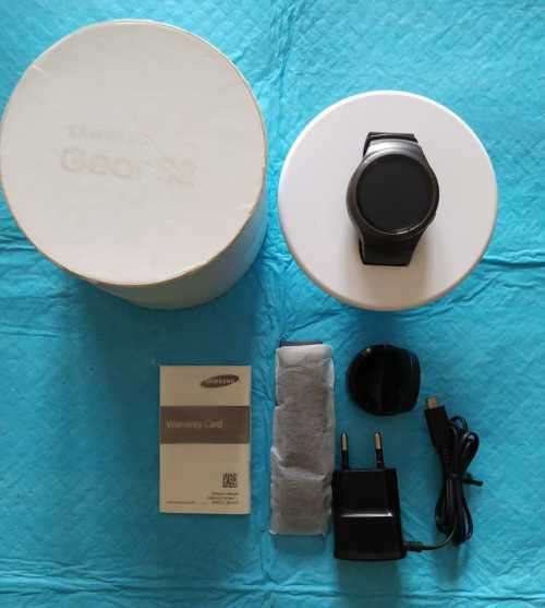 Samsung Gear S2 Smartwatch in Dark Gray