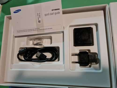 Samsung Galaxy Note 10.1 Tablet 3G and Wi Fi  - 32GB White - GT-N8000