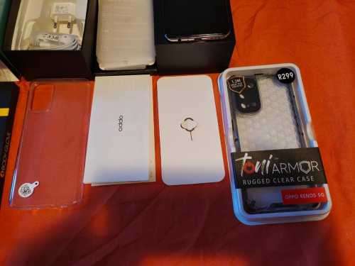 OPPO RENO5 5G - Galactic Silver 5G - 128Gb Mem & 8Gb Ram - With Extras and Skullcandy Sesh- DUAL SIM