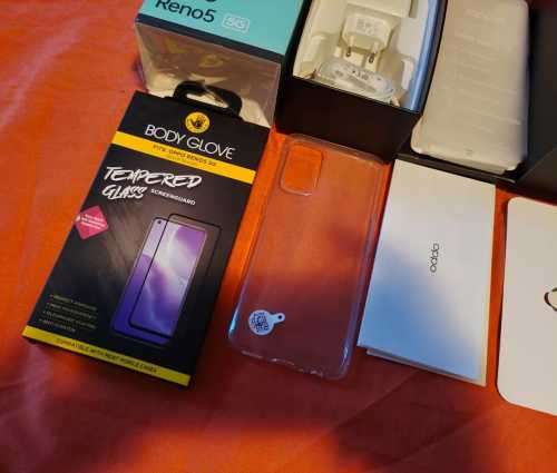 OPPO RENO5 5G - Galactic Silver 5G - 128Gb Mem & 8Gb Ram - With Extras and Skullcandy Sesh- DUAL SIM