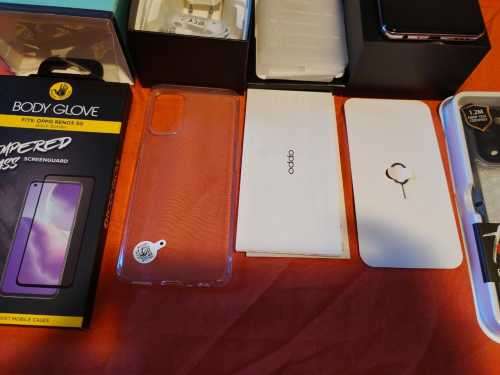 OPPO RENO5 5G - Galactic Silver 5G - 128Gb Mem & 8Gb Ram - With Extras and Skullcandy Sesh- DUAL SIM