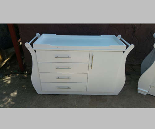 Nursery Baby Cot and Compactum