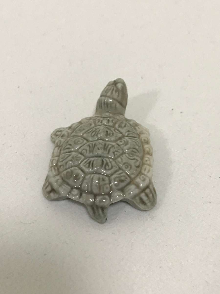 Wade England Whimsies 1954  Lot of 6 figurines per packet