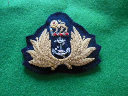 SOUTH  AFRICA - BORDER WAR - OFFICERS CAP BADGE