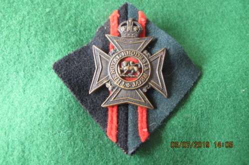 RHODESIA - WWII & LATER - ROYAL RHODESIA REGIMENT 2ND BATTALION CAP BADGE K/C