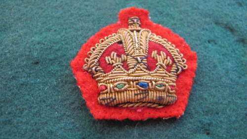 RHODESIA - WWII & LATER RHODESIA STAFF & GENERAL SERVICE CORPS SMALL CROWN