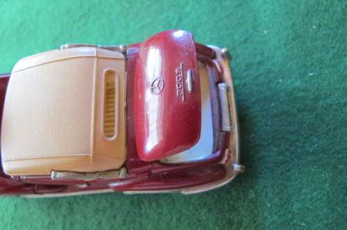 CORGI 50,S CLASSICS -1956 MERCEDES 300SC  BOXED - MADE IN GREAT BRITAIN - NEVER PLAYED WITH