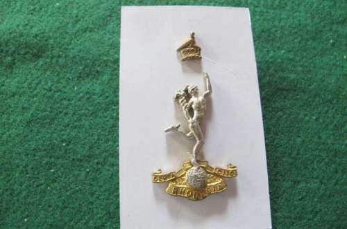 RHODESIA -  BUSH WAR - RHODESIA  CORPS OF SIGNALS - CAP BADGE
