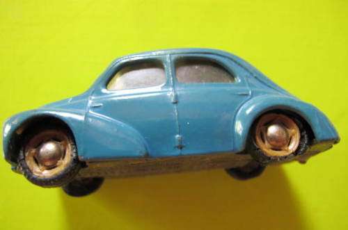 MODEL AUTOMOBILES - VINTAGE TEKNO RENAULT CAR