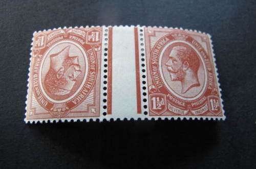 SOUTH AFRICA - S.A. 1913 - GUTTER PAIR OF MINT HINGED 1 1/2D-