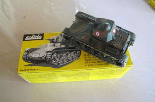 SOLIDO - NUMBER 233 - RENAULT 35 TANK BOXED NEVER PLAYED