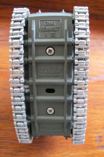 SOLIDO - NUMBER 233 - RENAULT 35 TANK BOXED NEVER PLAYED