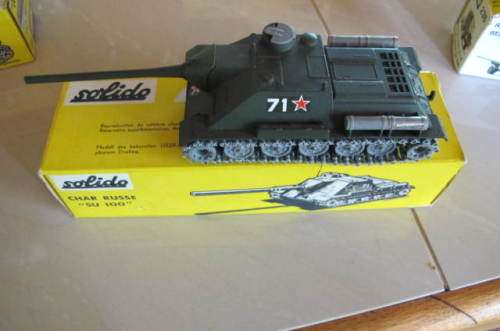 SOLIDO - NUMBER 208 - CHAR RUSSE `SU 100` TANK BOXED NEVER PLAYED