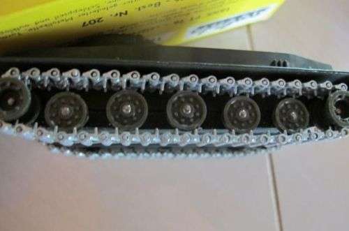 SOLIDO - NUMBER 207 - TANK RUSSE PT 76 TANK BOXED NEVER PLAYED