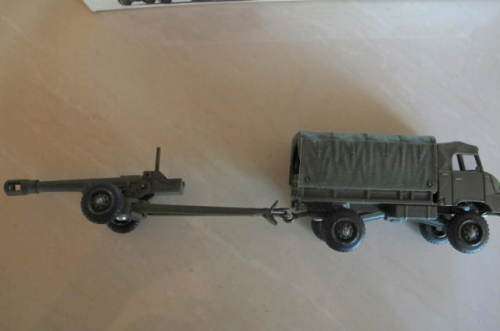 SOLIDO - NUMBER 235 -  SIMCA - UNIC S.U.M.B. 4 X 4  TRUCK AND CANNON BOXED NEVER PLAYED