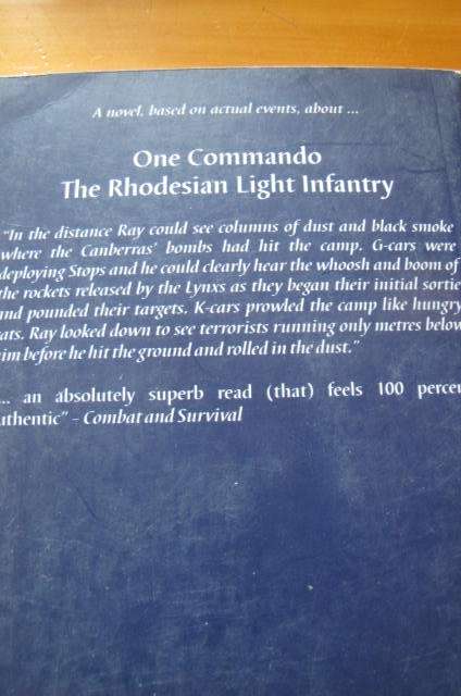 RHODESIA - ONE COMMANDO - DICK GLEDHILL - PAPERBACK GOOD CONDITION