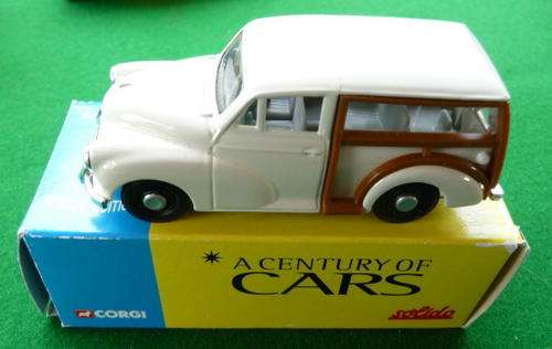 CORGI SOLIDO - BOXED MINT MORRIS TRAVELLER  AB 09053