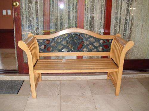 WOODEN GARDEN BENCH