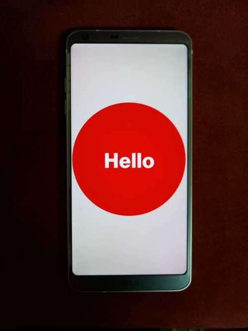 LG G6 - immaculate (with wireless charger) FREE COURIER included.