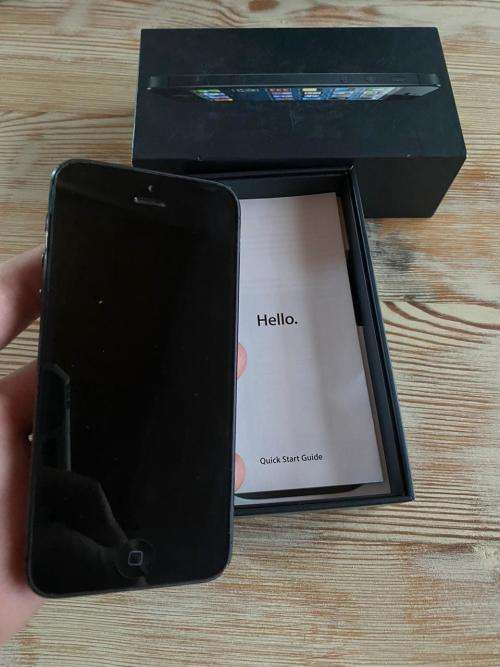 iPhone 5 with original box