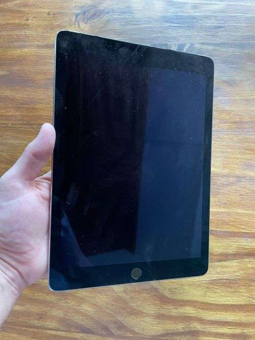 iPad Air 2 WIFI and 4G *** Please READ