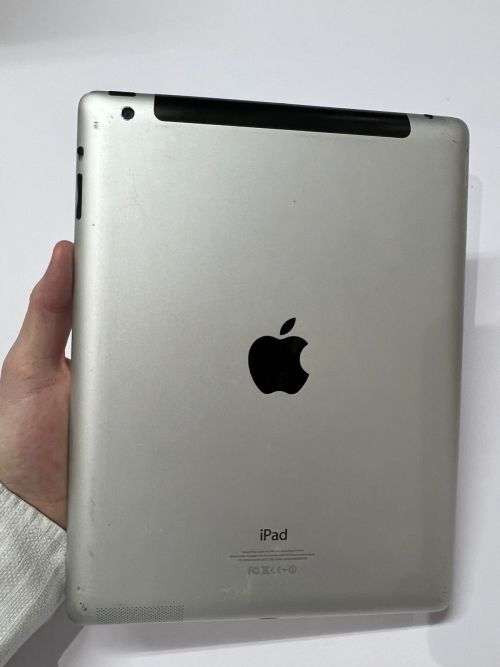 iPad 4th Gen WIFI + Cell 32gb READ