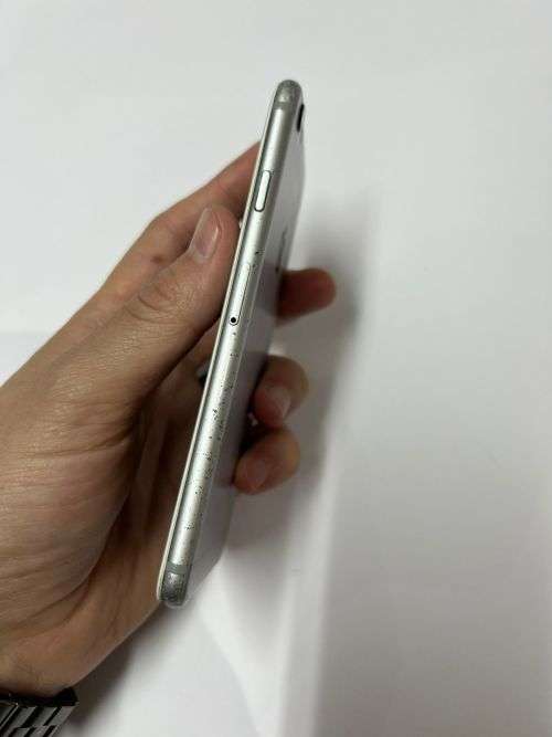 iPhone 6 32gb stuck on startup screen FREE Shipping