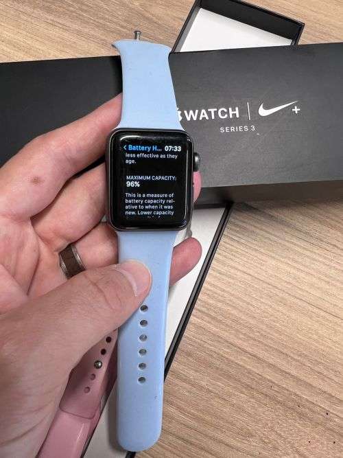 Apple Watch Nike Series 3 with box and accessories