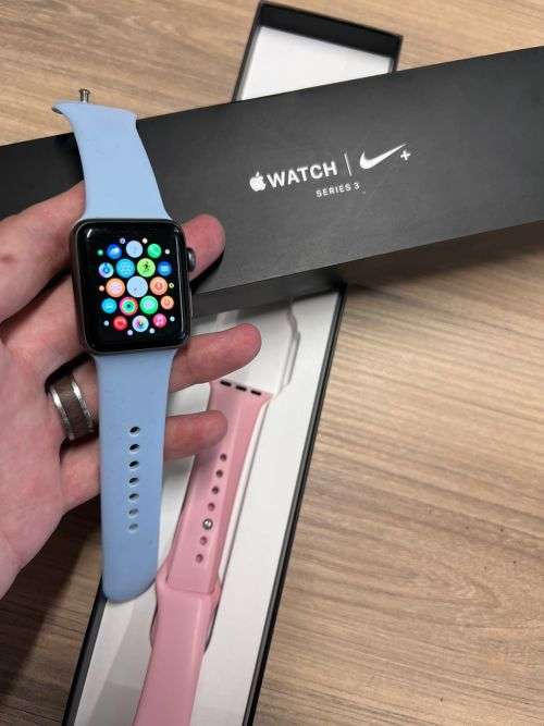 Apple Watch Nike Series 3 with box and accessories