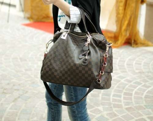*FREE COURIER: Genuine Leather Handbag**