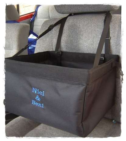 VOYAGER: DOUBLE STRAPPED - DOG CAR BOOSTER SEAT -LARGE