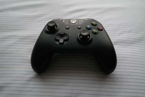 Microsoft Xbox One Controller ( Pre-owned Original) Late Entry