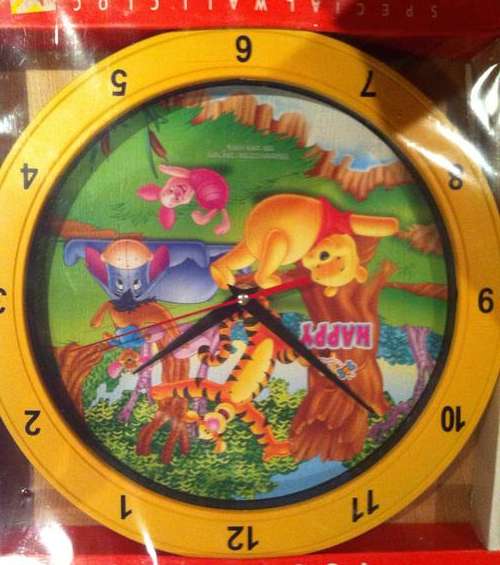 ***BRAND NEW 10" WINNIE THE POOH WALL CLOCK***