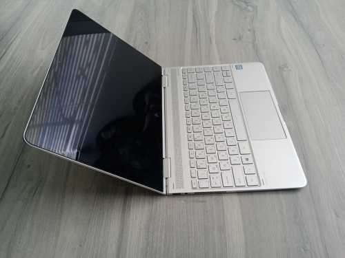 **READ AD** HP laptop i5-7th gen  Model number 13-w001nx