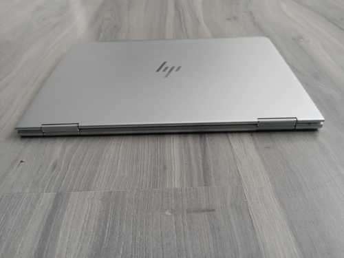 **READ AD** HP laptop i5-7th gen  Model number 13-w001nx