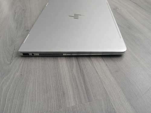 **READ AD** HP laptop i5-7th gen  Model number 13-w001nx