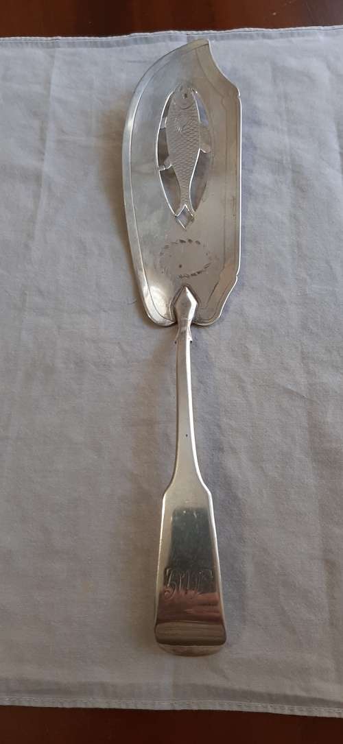 Vintage Hallmarked Silver Fish Slicer/Lifter.30cm Long. R 575.00 View scans