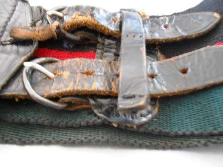 Rhodesian Regiment Stable Belt *** Leather Straps and Stitching loose ***