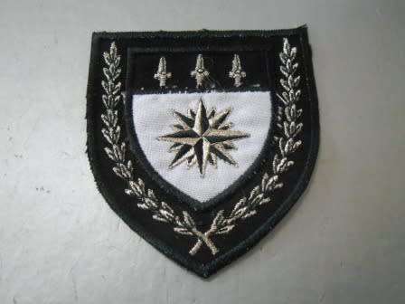 1 Recce Regiment Tracksuit Badge (Must be a copy as colors of Compass Rose are Wrong way around)