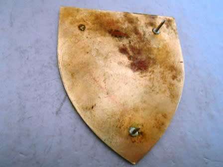 44 Para Brigade 18 Light Regiment Shoulder Flash (Flash has only 2 pin and deep scratches)