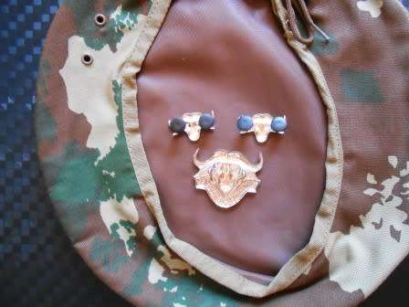 32 Battalion Beret with restrike Cap and Collar badges