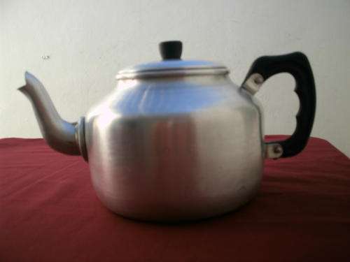 Old Aluminium Tea Kettle in good condition