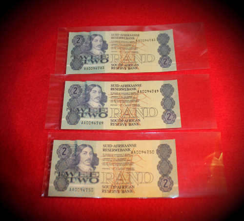 3 x UNC South African R2 Notes -C.L Stalls-1989-1999 bid is for all 3 -2 in sequence