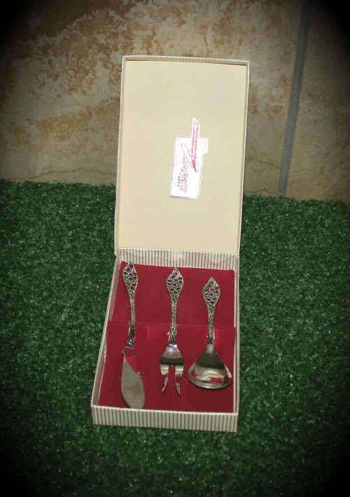 3 piece elwezetta boxed set made in Holland Royal Dutch Silverworks