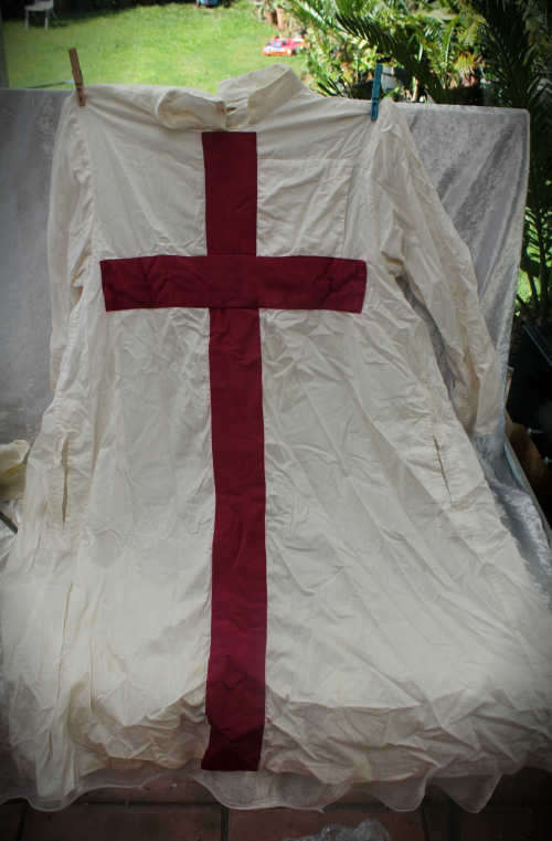 a White Masonic Robe  Scottish made by Toye,Kenning & Spencer LTD Glasgow