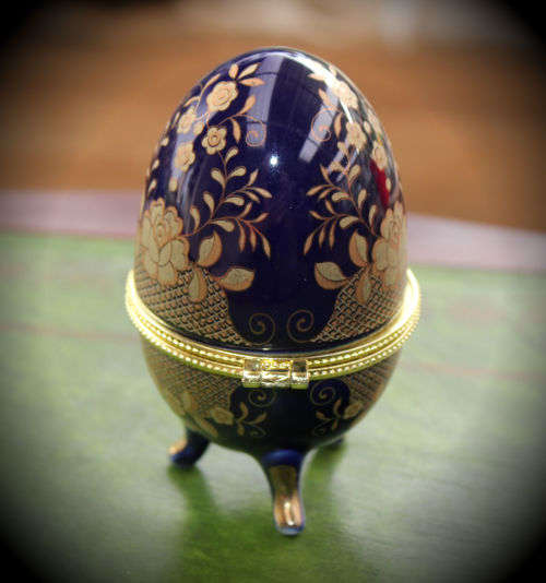 Cobalt and Gold Egg Shaped Trinket Box 104mmx60mm