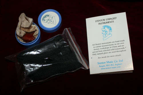 Stentor Student 1 Violin 4/4 (unused) with origanal case bow strap and Rosin